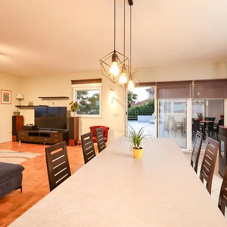 Вилла Anna Задар